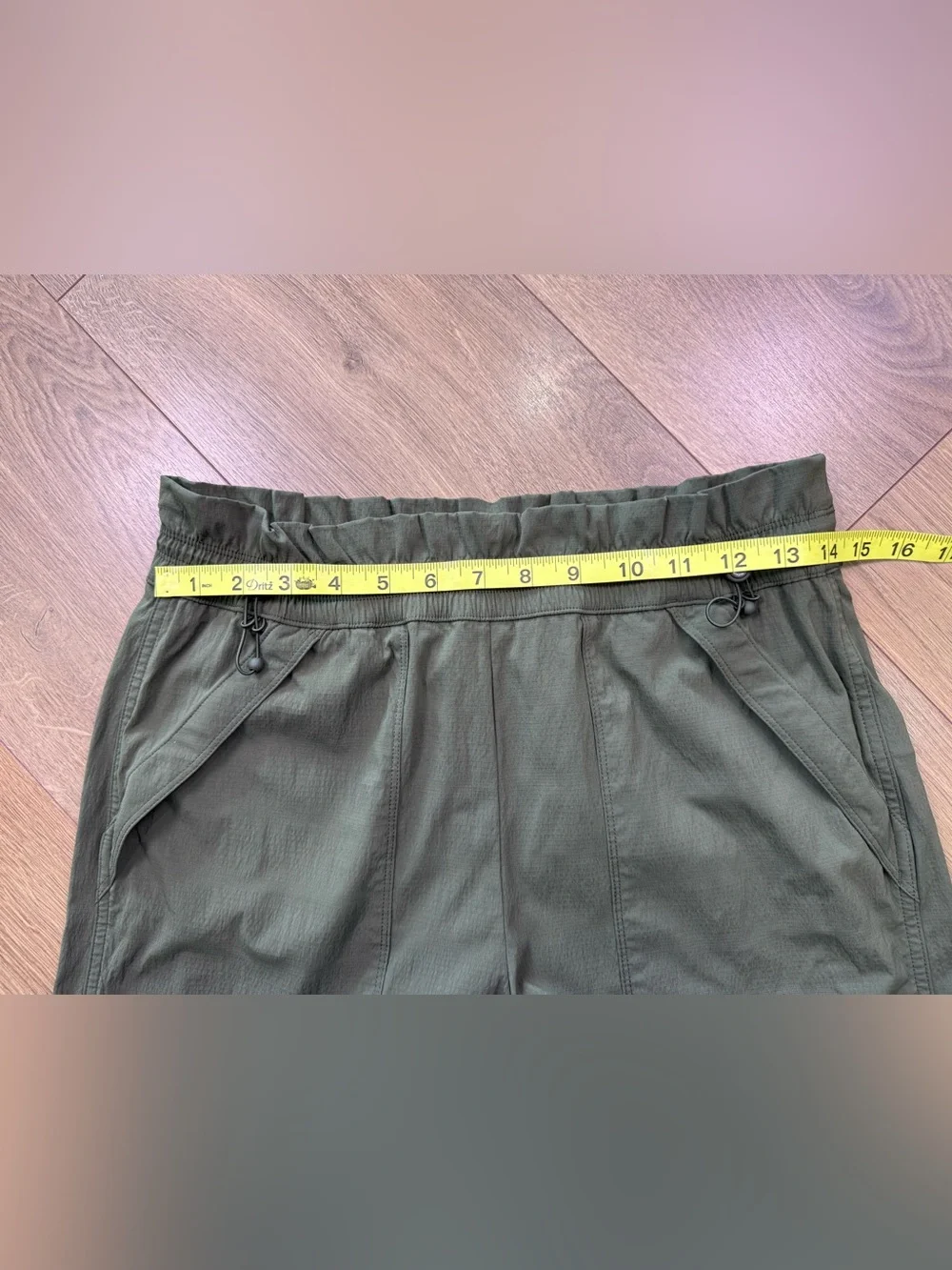 Athleta Trekkie High Rise Parachute Pant Olive Green Size 6